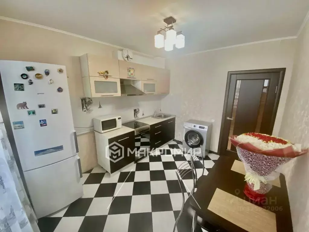 2-к кв. Брянская область, Брянск ул. Ромашина, 58к3 (62.0 м) - Фото 2