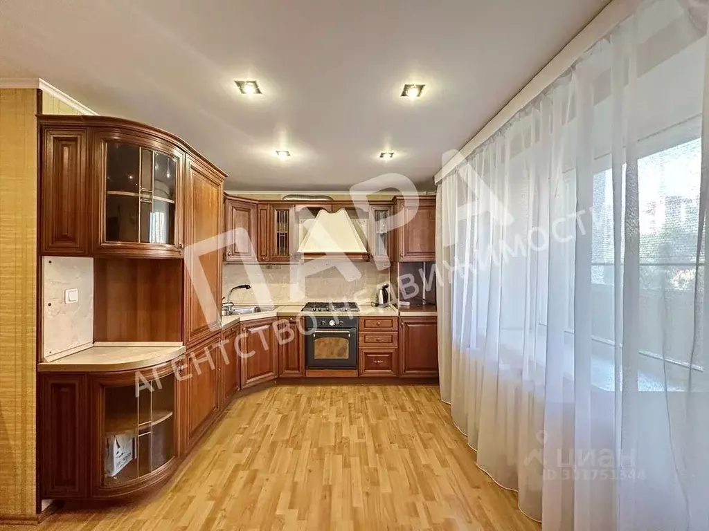 2-к кв. Самарская область, Самара Киевская ул., 15а (103.0 м) - Фото 1