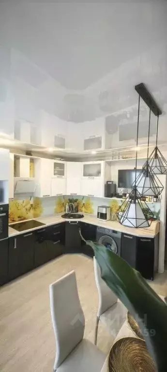 2-к кв. Амурская область, Благовещенск ул. Строителей, 70 (68.7 м) - Фото 1