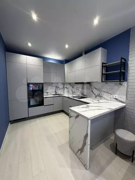 2-к. квартира, 60 м, 8/18 эт. - Фото 1