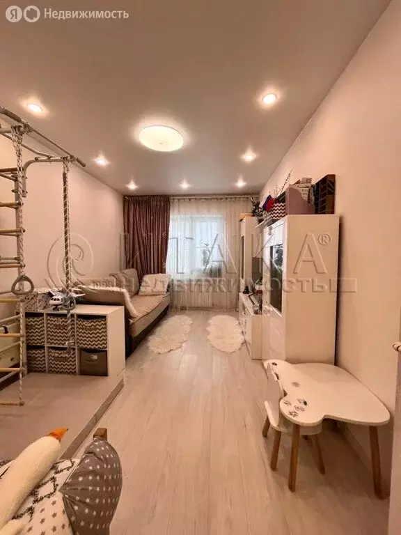 2-комнатная квартира: Гатчина, Пушкинское шоссе, 13к3 (64.8 м) - Фото 2