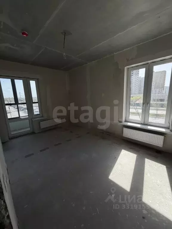2-к кв. Тюменская область, Тюмень ул. Разведчика Кузнецова, 7 (63.5 м) - Фото 1
