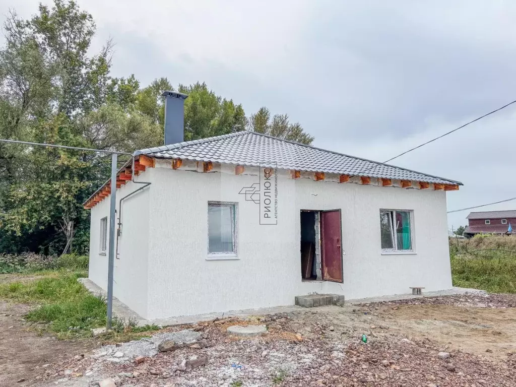 Дом в Челябинская область, с. Агаповка ул. Известковая, 24Б (100 м) - Фото 1