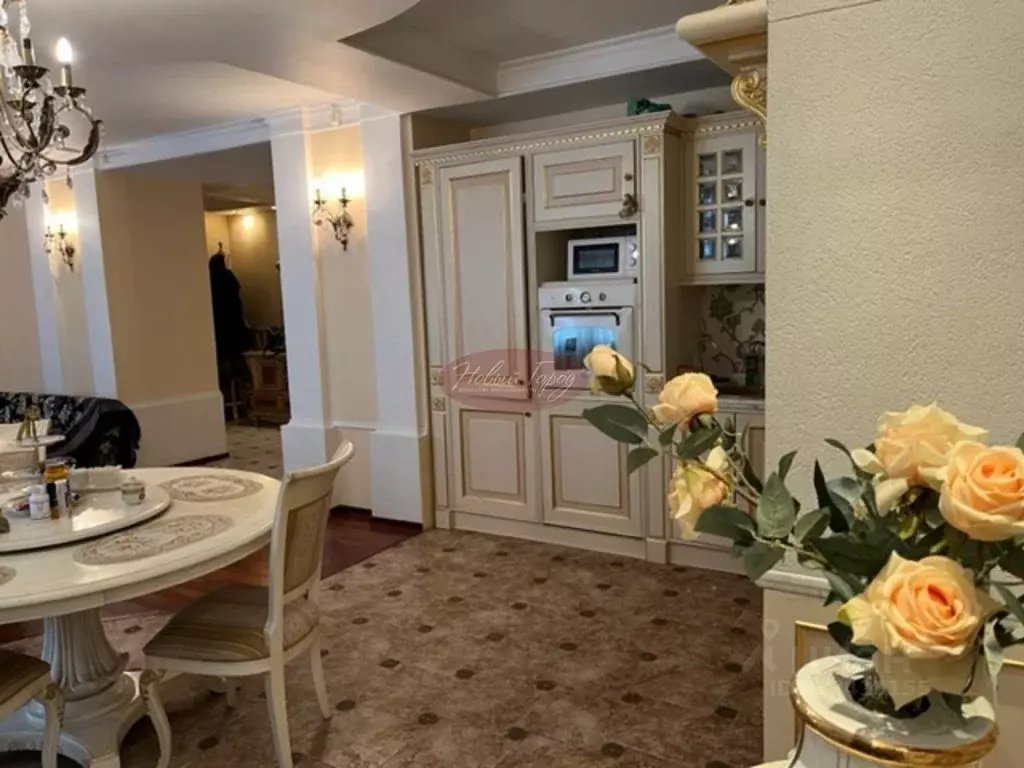 2-к кв. Тюменская область, Тюмень ул. 8 Марта, 2 (122.0 м) - Фото 2