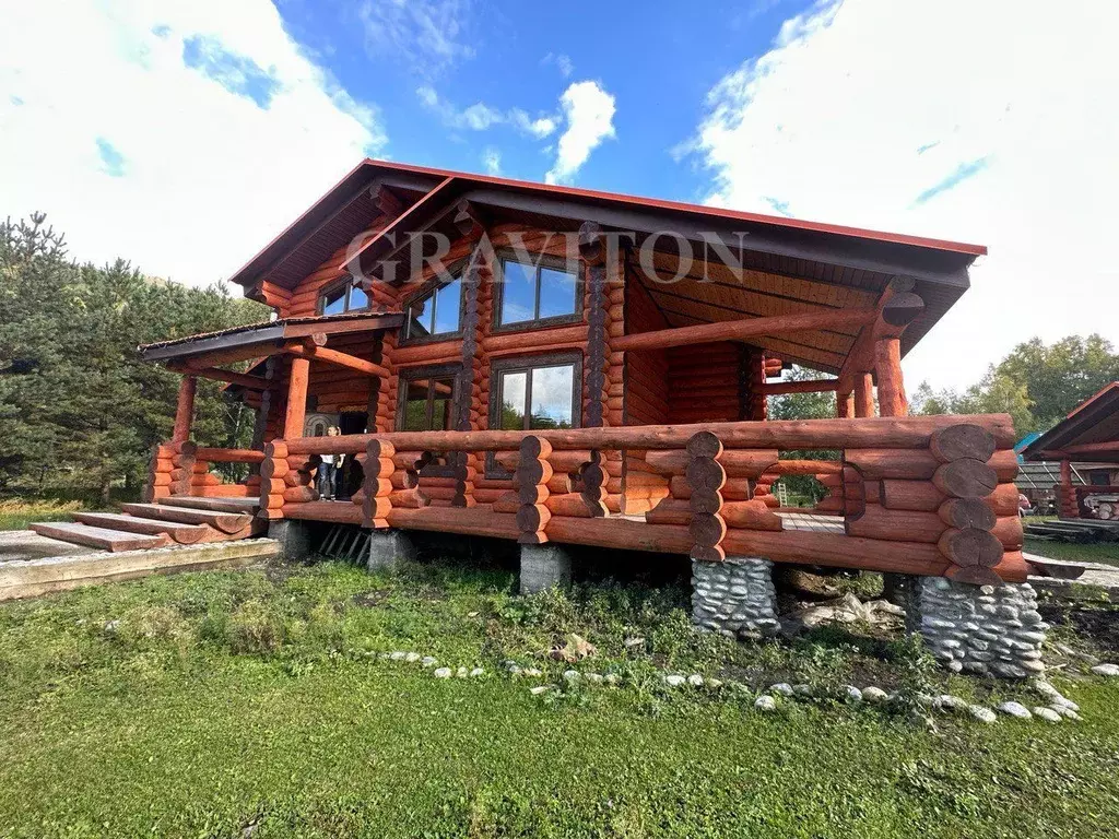 Дом в Алтай, Чемальский район, Узнезинское с/пос, с. Узнезя  (238 м) - Фото 1