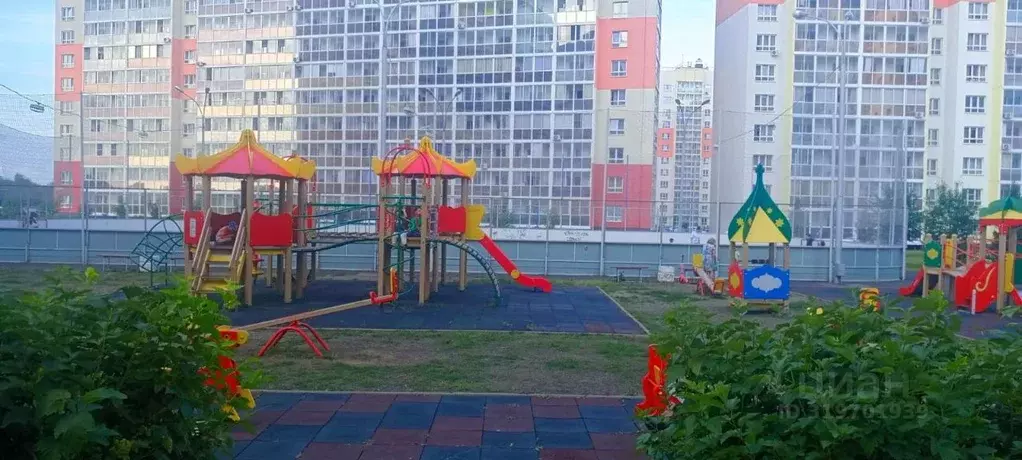 2-к кв. Кемеровская область, Кемерово просп. Химиков, 34к1 (52.6 м) - Фото 0