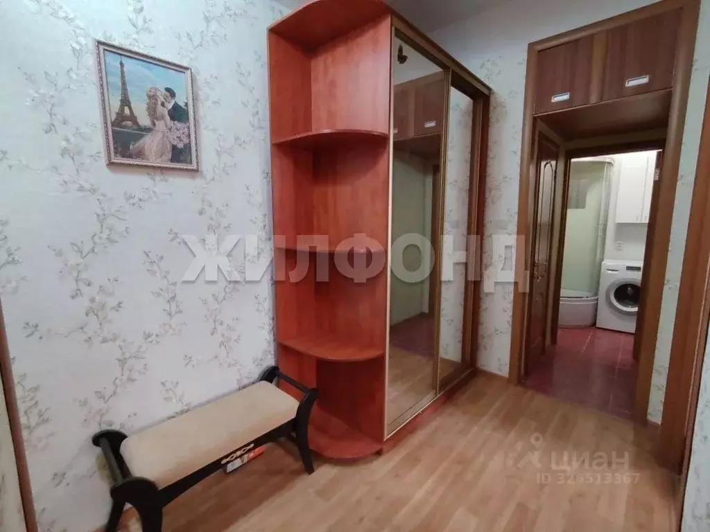 3-к кв. Новосибирская область, Новосибирск ул. Станиславского, 13 ... - Фото 2