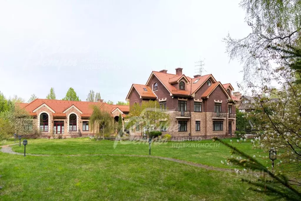 Дом в Москва д. Летово, Бельгийская деревня кп,  (1012 м) - Фото 1