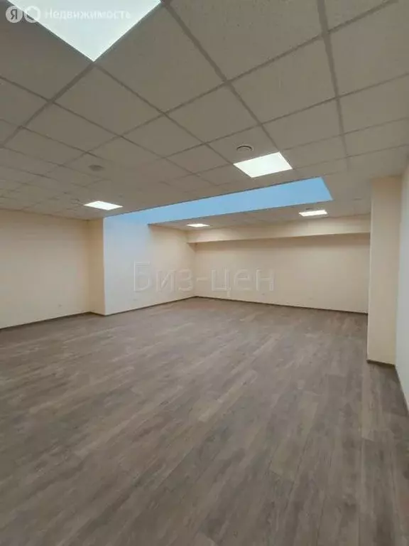 Офис (350 м) - Фото 1