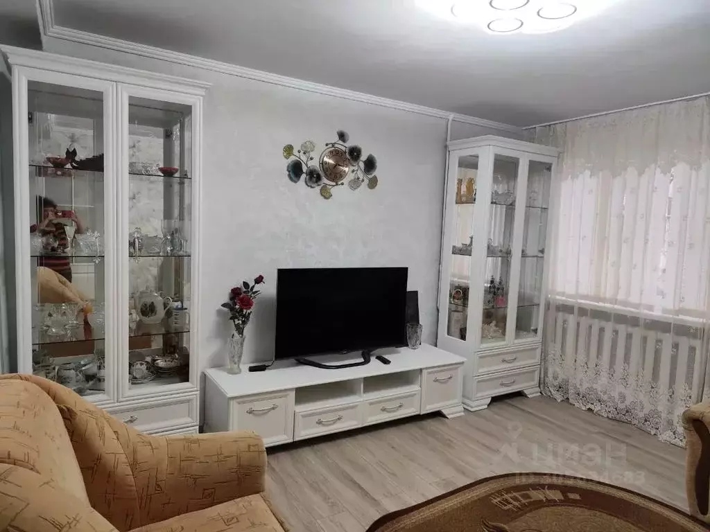 3-к кв. Крым, Судак ул. Бирюзова, 4 (73.0 м) - Фото 0