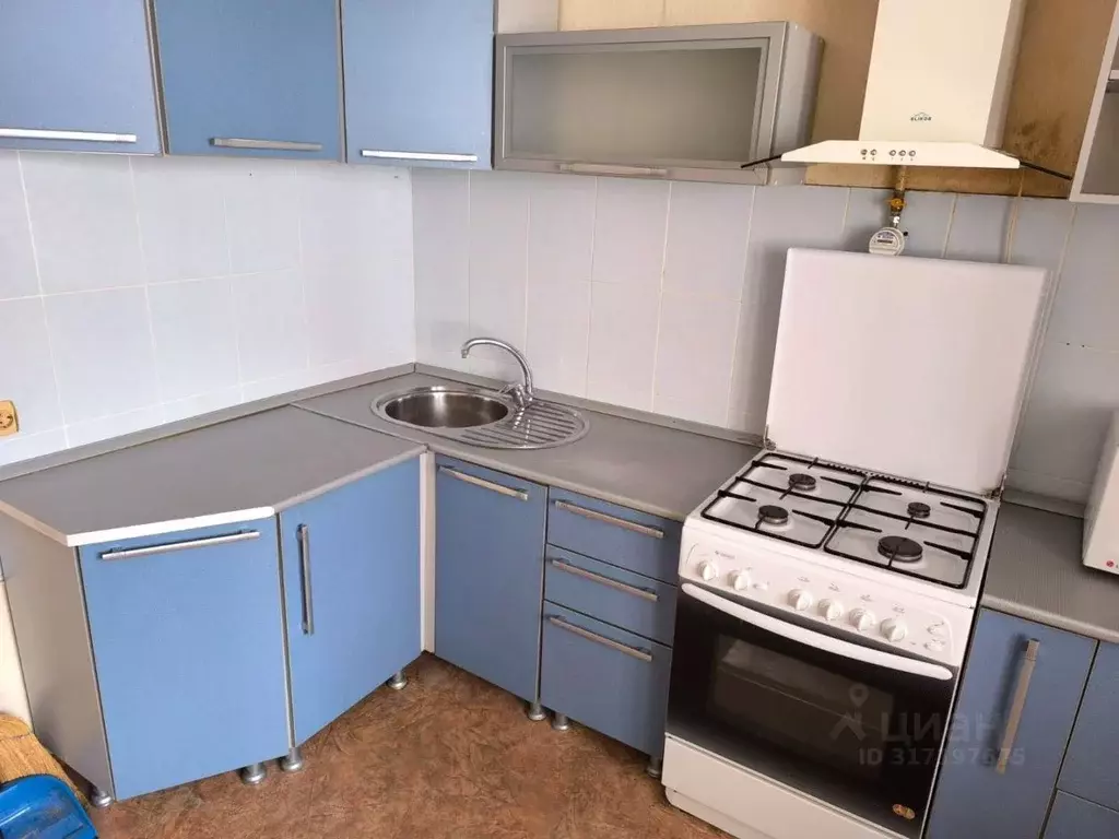 1-к кв. Брянская область, Брянск ул. Романа Брянского, 11 (46.0 м) - Фото 0