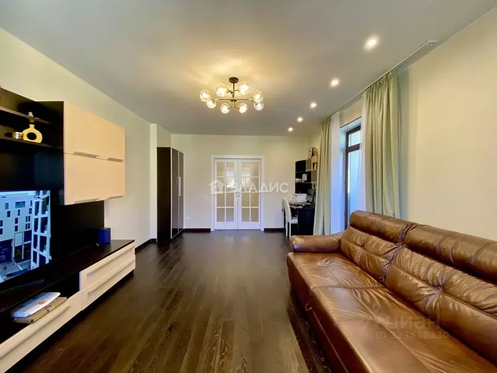 4-к кв. Смоленская область, Смоленск пер. Ульянова, 7 (120.1 м) - Фото 0