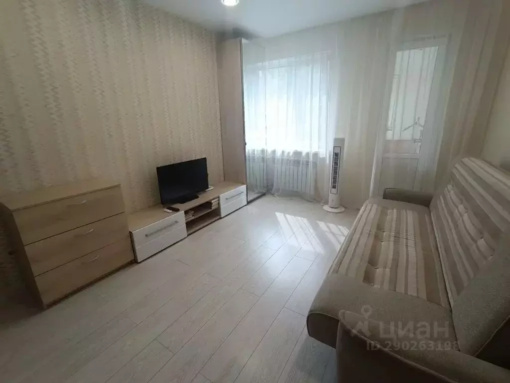 1-к кв. Приморский край, Владивосток Океанский просп., 136 (33.0 м) - Фото 2