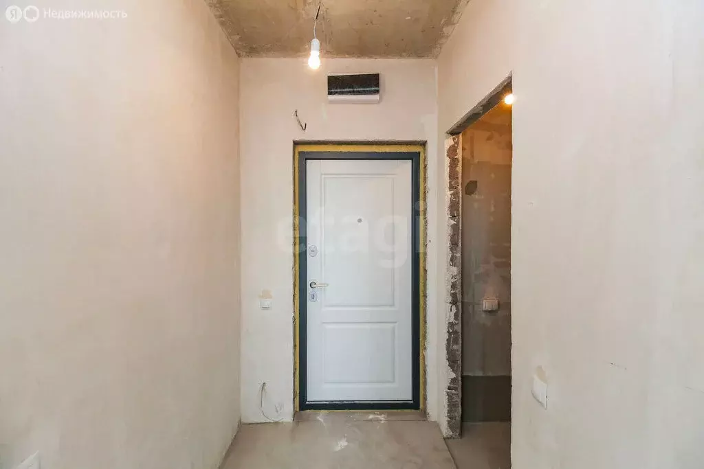 Квартира-студия: Тюмень, Дамбовская улица, 25к1 (28 м) - Фото 2