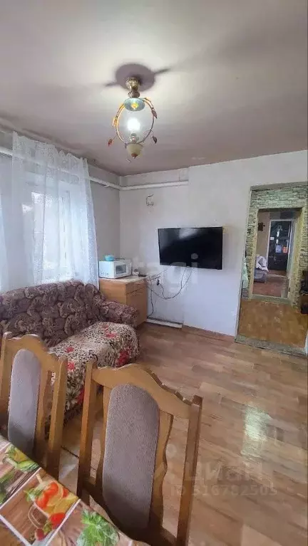 Дом в Волгоградская область, Средняя Ахтуба рп ул. Кавказская, 1 (61 ... - Фото 0