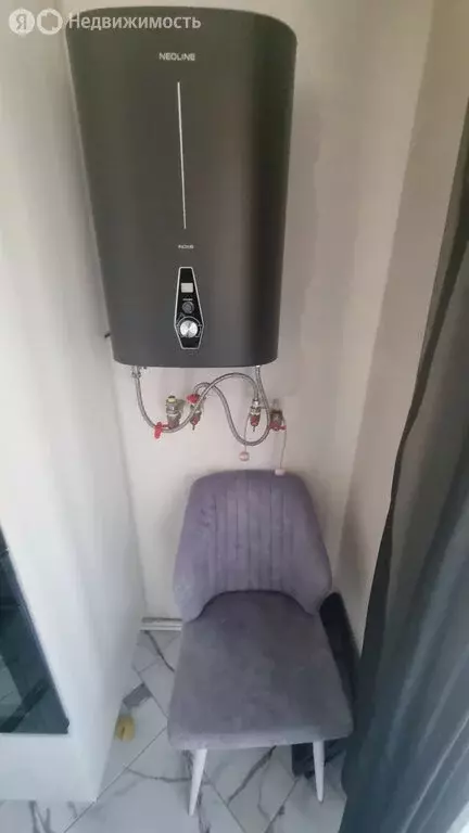 1-комнатная квартира: село Мысхако, улица Владимира Кайды, 8 (50 м) - Фото 1