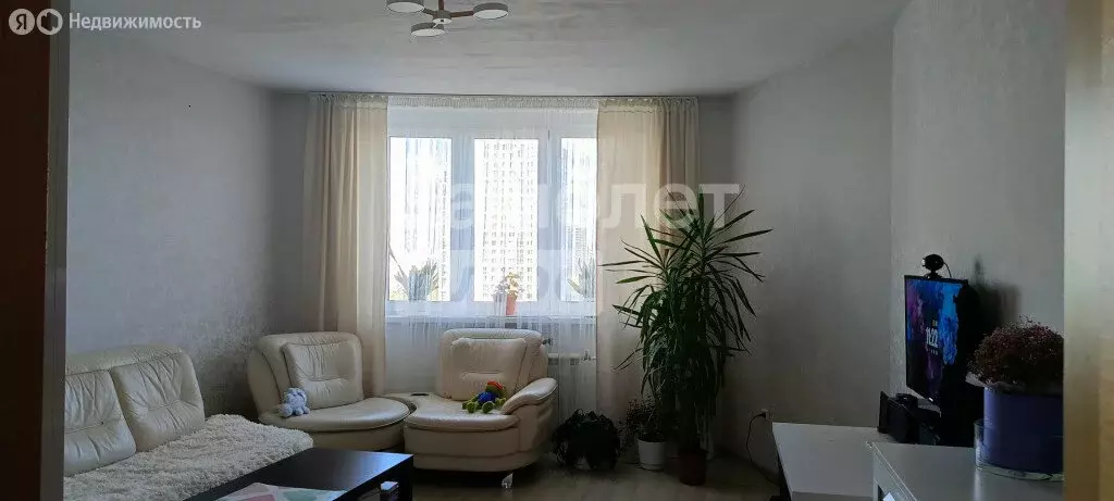 1-комнатная квартира: Екатеринбург, улица Краснолесья, 30 (47.4 м) - Фото 0