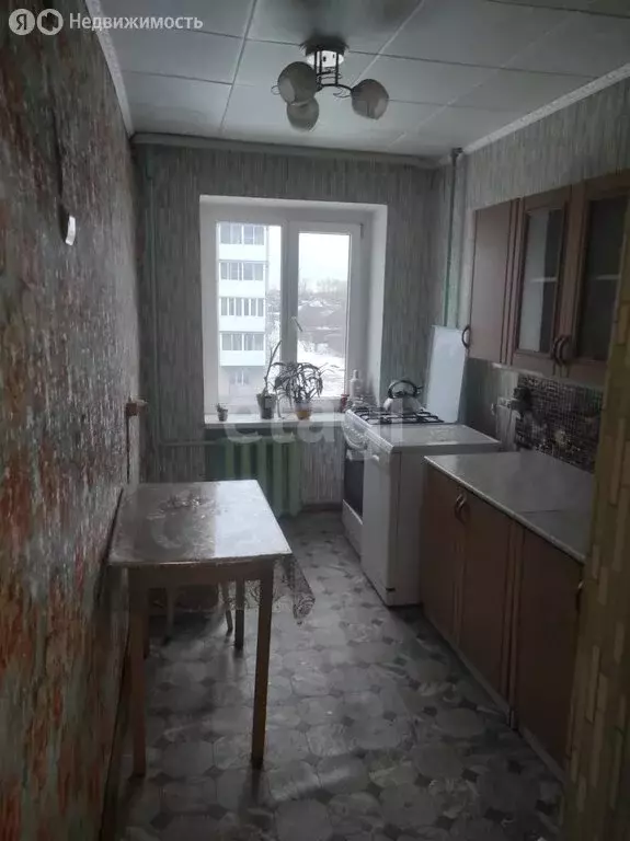 3-комнатная квартира: Серов, улица Каляева, 65А (57 м) - Фото 0