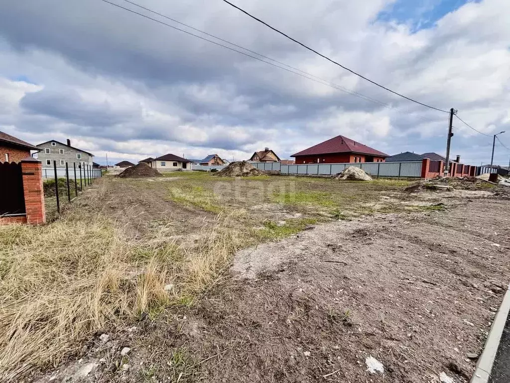 Участок в Белгородская область, Старый Оскол ул. Лучистая (15.0 сот.) - Фото 1