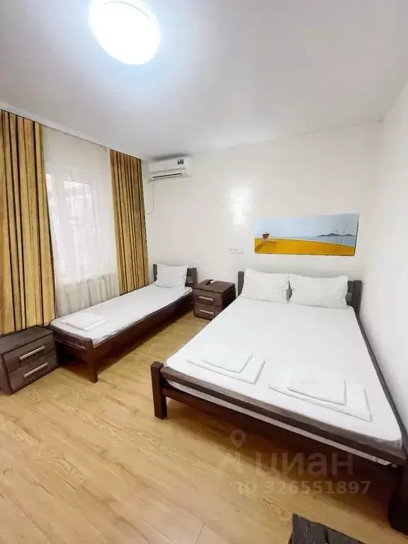 Комната Краснодарский край, Геленджик Десантная ул., 25 - Фото 1