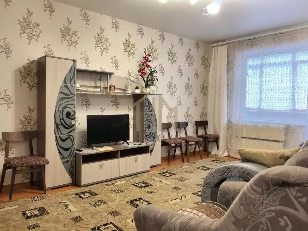 1-к кв. Омская область, Омск Московка-2 мкр, ул. Ярослава Гашека, 24 ... - Фото 0
