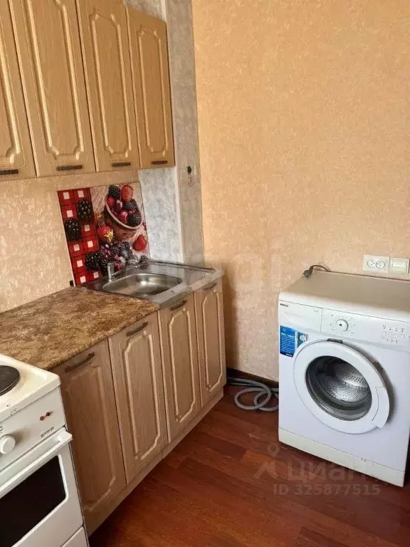 1-к кв. Тюменская область, Тюмень ул. Николая Чаплина, 126 (35.3 м) - Фото 2