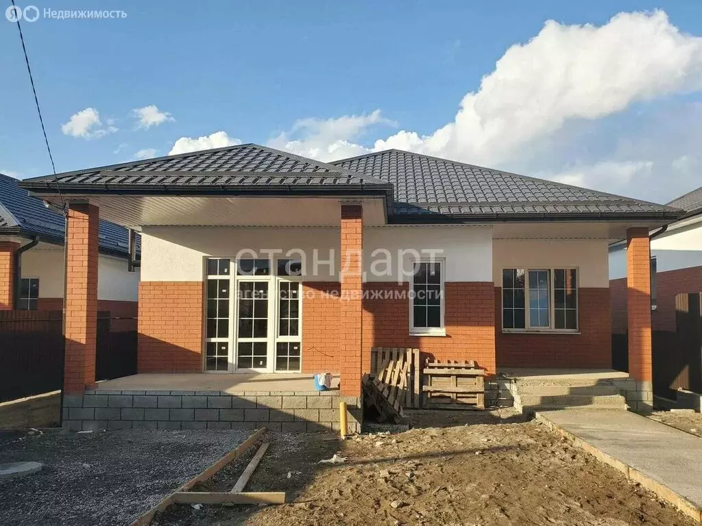 Дом в станица Ессентукская, улица Механизаторов (173.7 м) - Фото 0