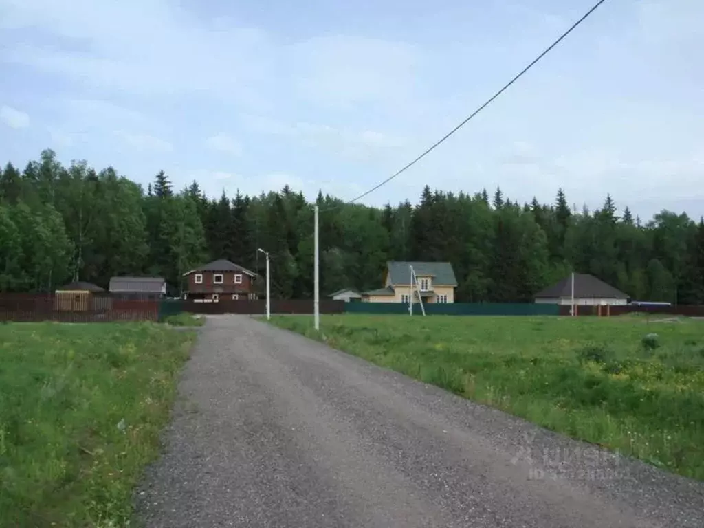 Участок в Московская область, Солнечногорск городской округ, д. ... - Фото 1