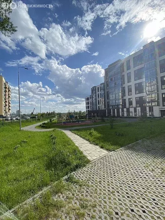 1-комнатная квартира: Тюмень, улица Парада Победы, 17 (42.6 м) - Фото 1