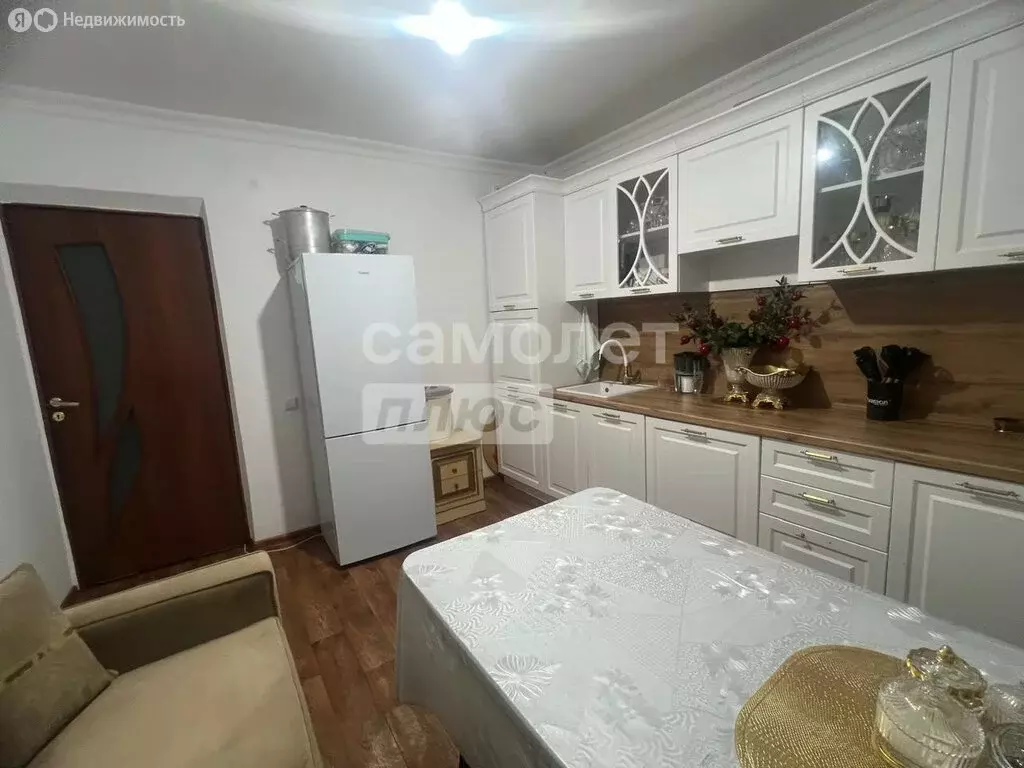 1-комнатная квартира: Грозный, улица Пугачёва, 140А (34 м) - Фото 0