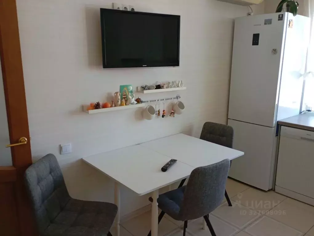 2-к кв. Краснодарский край, Анапа Владимирская ул., 120 (77.0 м) - Фото 1