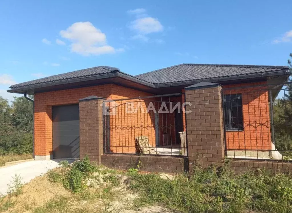 Дом в Белгородская область, Белгородский район, Дубовское с/пос, с. ... - Фото 1