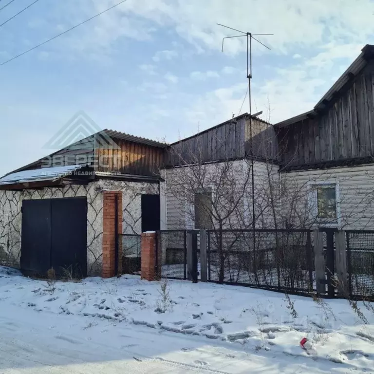 Дом в Хакасия, Черногорск Уйбатская ул., 2 (160 м) - Фото 1