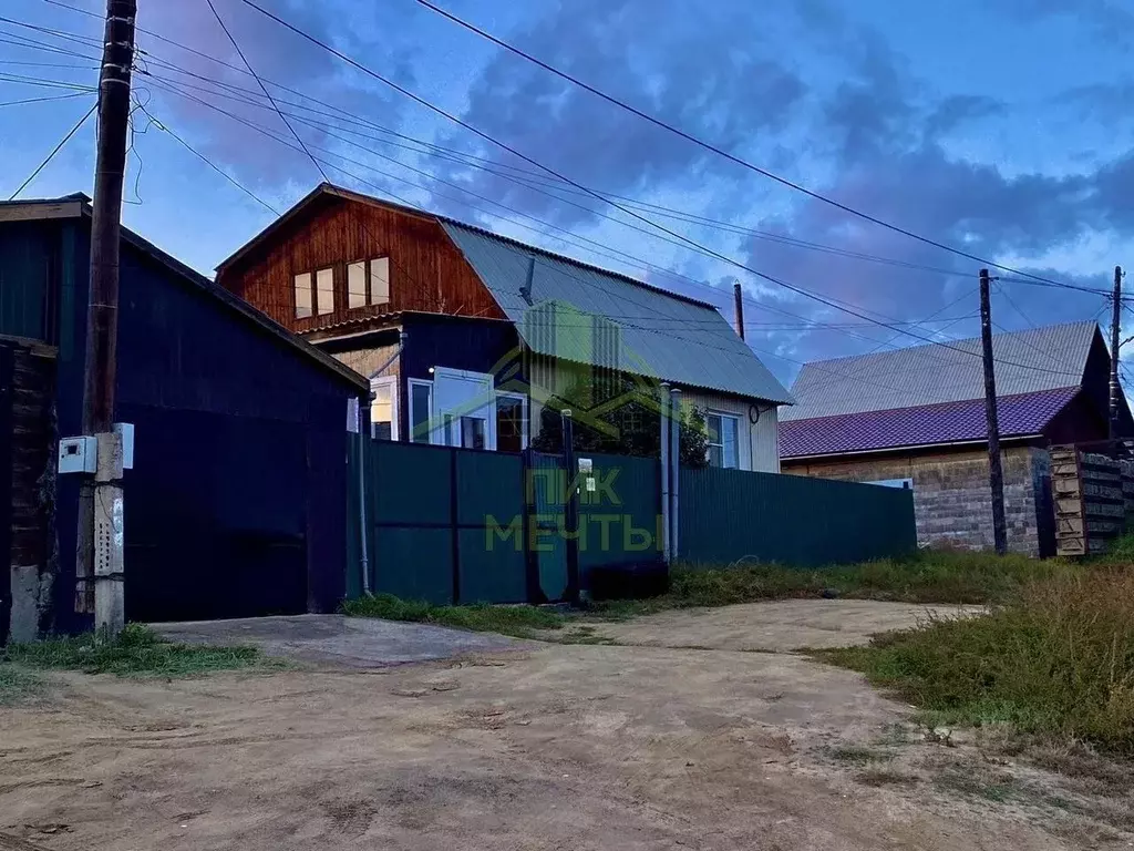 Дом в Бурятия, Улан-Удэ Солнечный мкр, ул. Загустайская (80 м) - Фото 1
