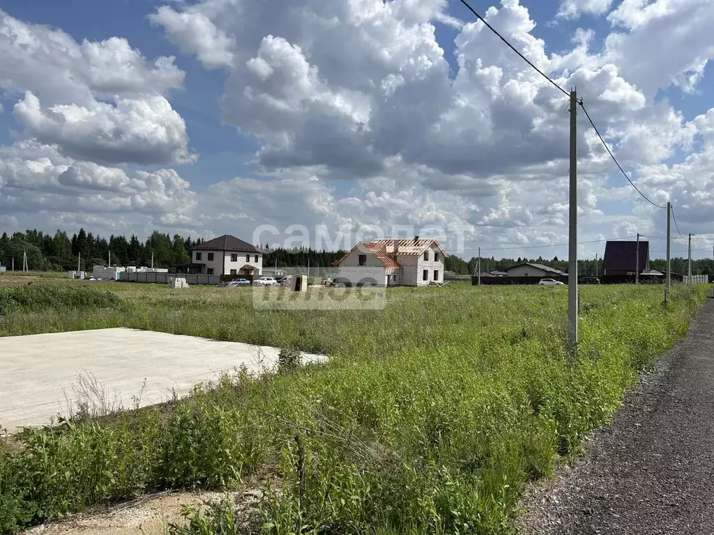 Участок в Калужская область, Совхоз Боровский с/пос, д. Уваровское  ... - Фото 1