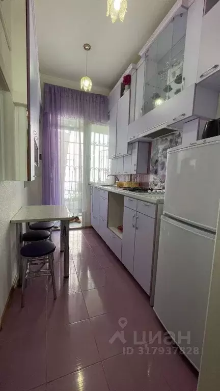 2-к кв. Крым, Ялта ул. Дмитриева, 7 (35.0 м) - Фото 1
