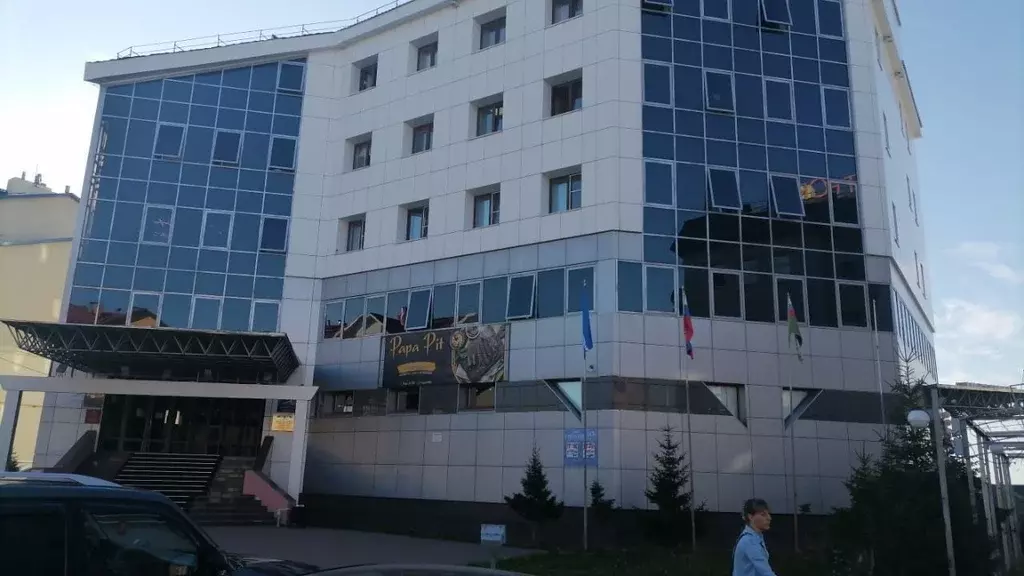 Офис в Ямало-Ненецкий АО, Салехард ул. Свердлова, 43А (123 м) - Фото 1