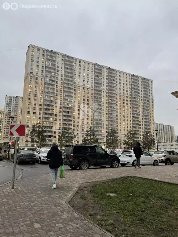 3-комнатная квартира: Санкт-Петербург, улица Дыбенко, 4к2 (84.7 м) - Фото 1