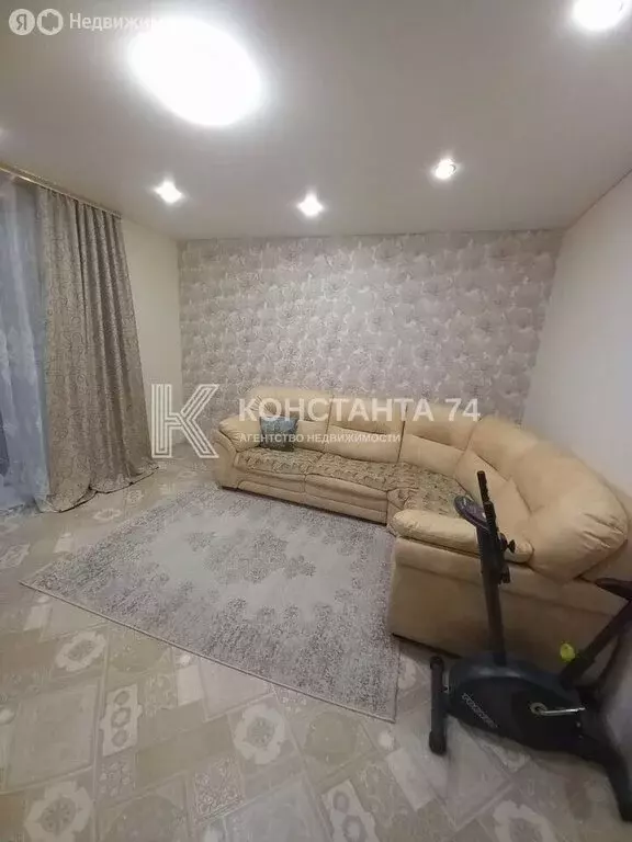 3-комнатная квартира: Челябинск, Российская улица, 19Б (75.1 м) - Фото 0