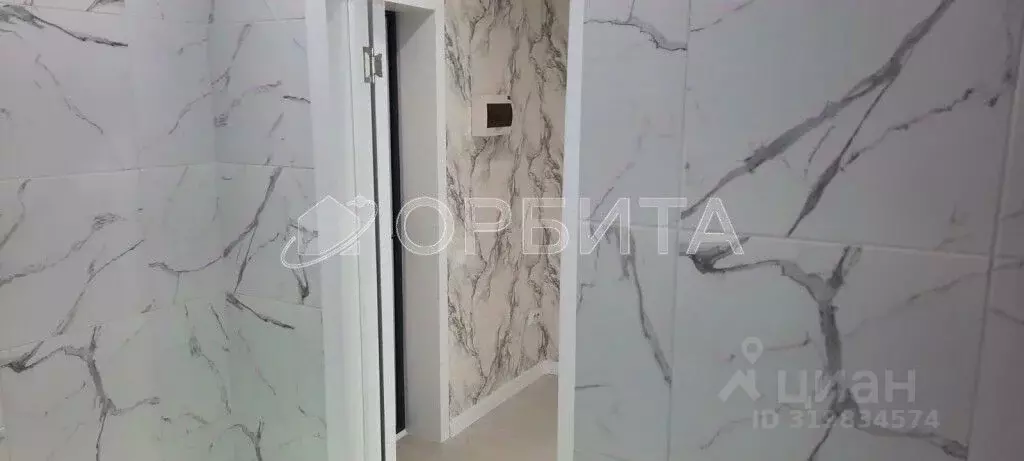 Студия Тюменская область, Тюмень ул. Краснооктябрьская, 8 (33.1 м) - Фото 1