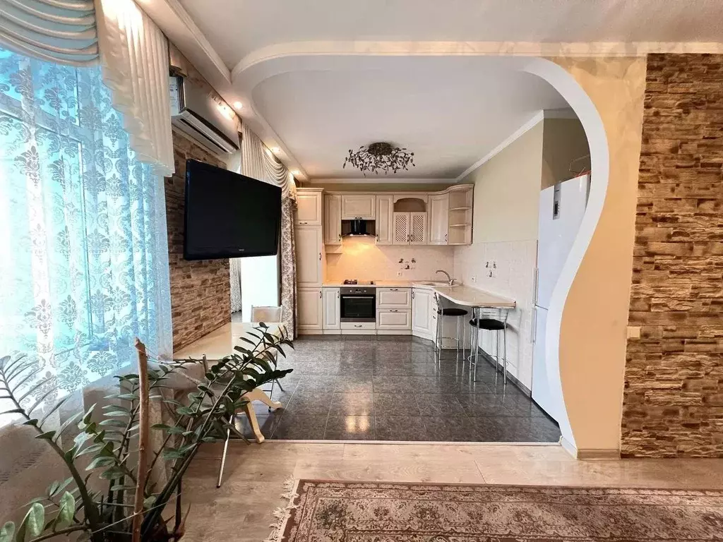 2-к кв. Севастополь ул. Балтийская, 14 (63.6 м) - Фото 1