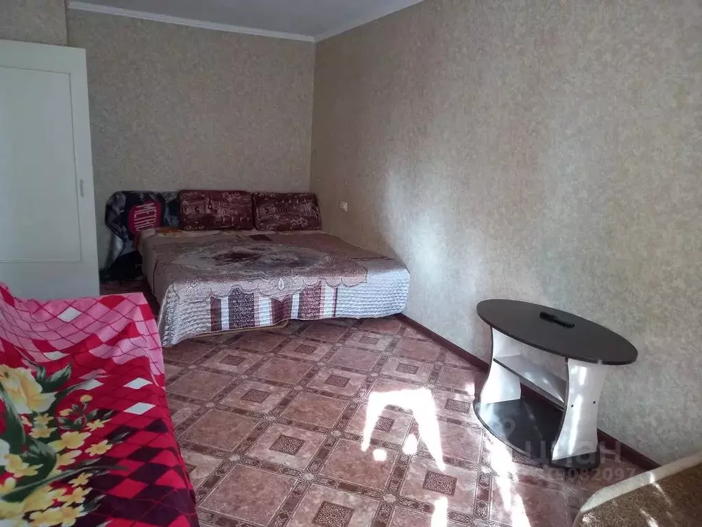 1-к кв. Крым, Керчь ул. Лейтенанта Бувина, 7 (32.0 м) - Фото 0