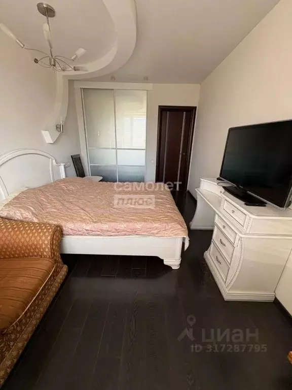 3-к кв. Волгоградская область, Волгоград ул. В.И. Ленина, 5А (81.0 м) - Фото 1