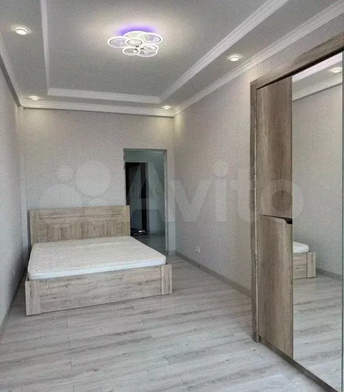2-к. квартира, 60 м, 9/9 эт. - Фото 0