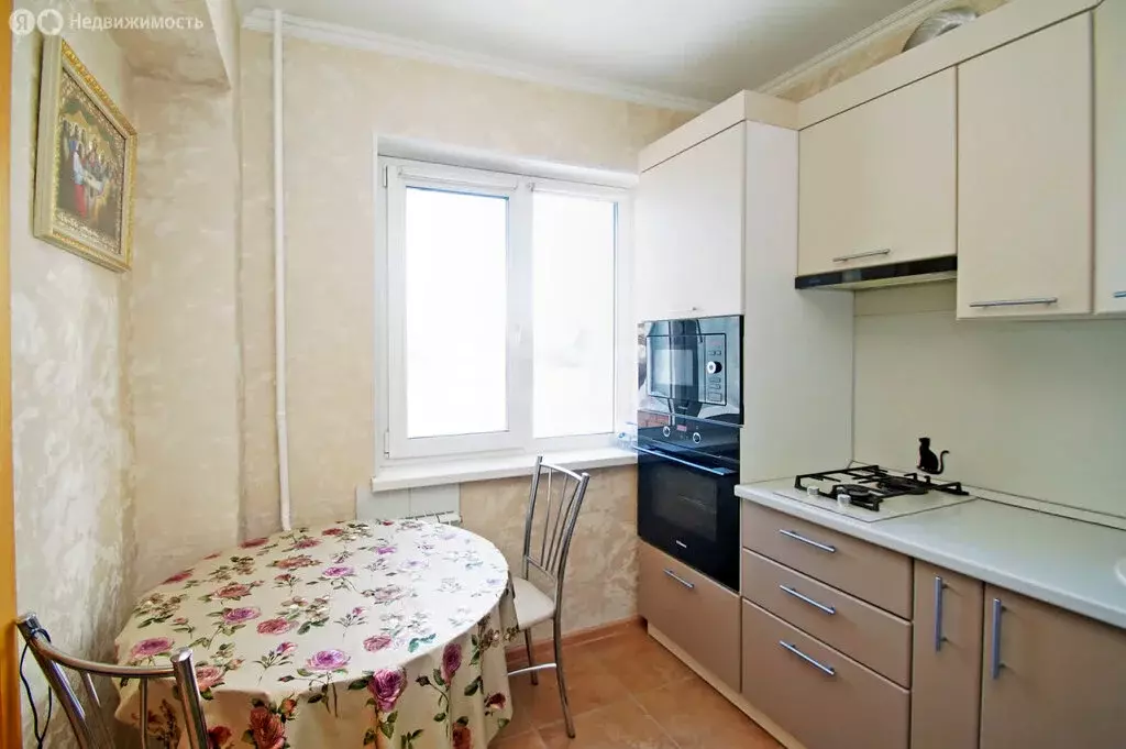 2-комнатная квартира: Омск, микрорайон Порт-Артур, Таллинская улица, ... - Фото 1