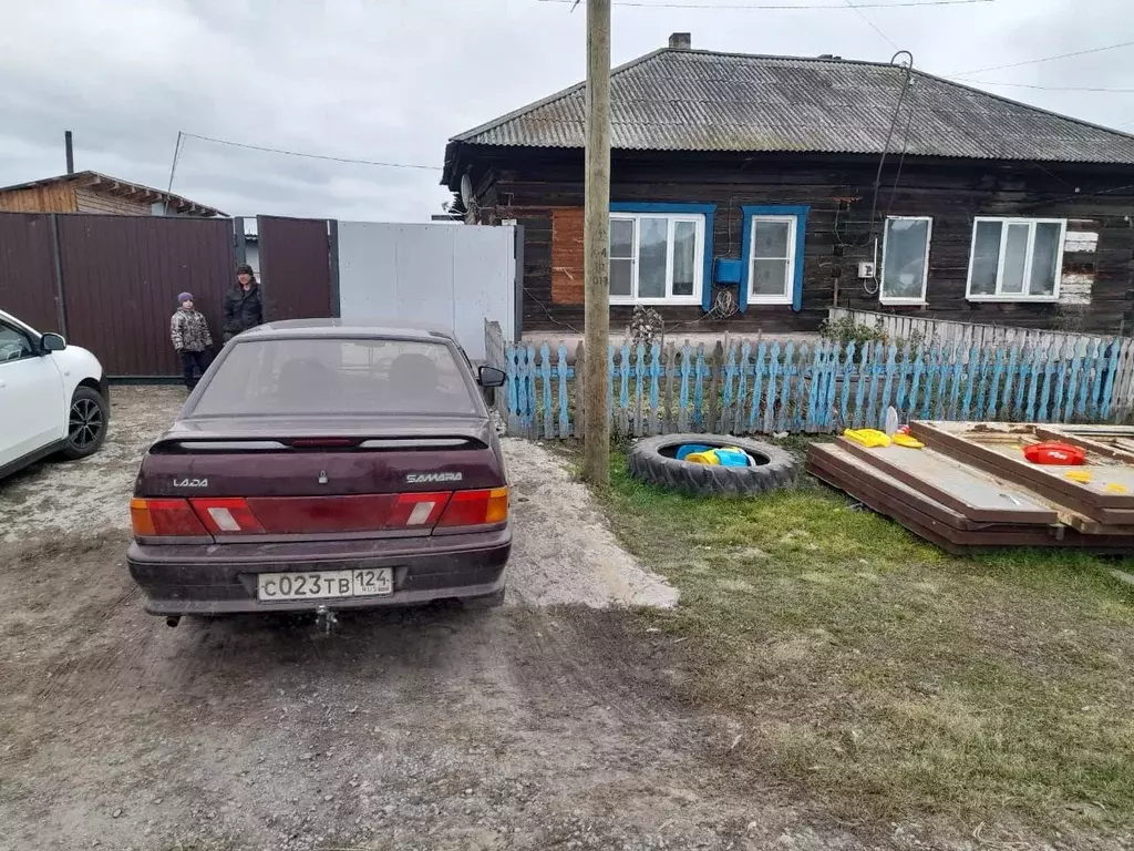 Дом в Красноярский край, Емельяновский район, с. Устюг Советская ул., ... - Фото 1