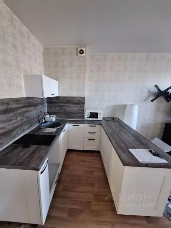 Студия Красноярский край, Красноярск ул. Петра Подзолкова, 3Б (33.0 м) - Фото 2