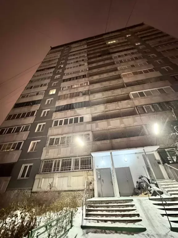 1-к кв. Свердловская область, Екатеринбург ул. Металлургов, 16А (35.0 ... - Фото 1