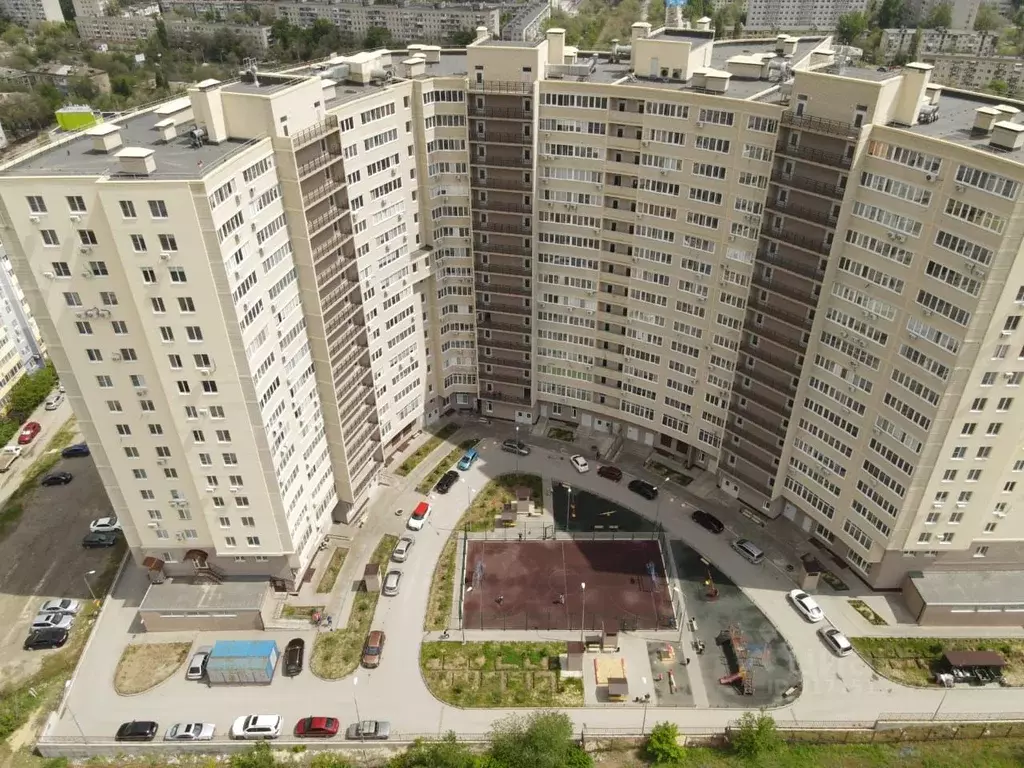 1-к кв. Волгоградская область, Волгоград ул. Поддубного, 1 (54.0 м) - Фото 1