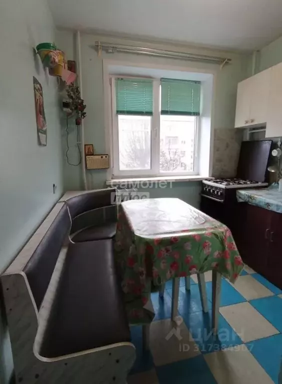 2-к кв. Чувашия, Новочебоксарск Молодежная ул., 5 (42.2 м) - Фото 0